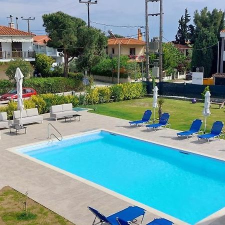 Paramithi Luxury Apartments Νικήτη Εξωτερικό φωτογραφία