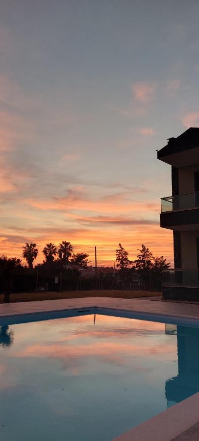 Paramithi Luxury Apartments Νικήτη Εξωτερικό φωτογραφία