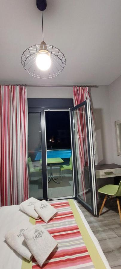 Paramithi Luxury Apartments Νικήτη Εξωτερικό φωτογραφία