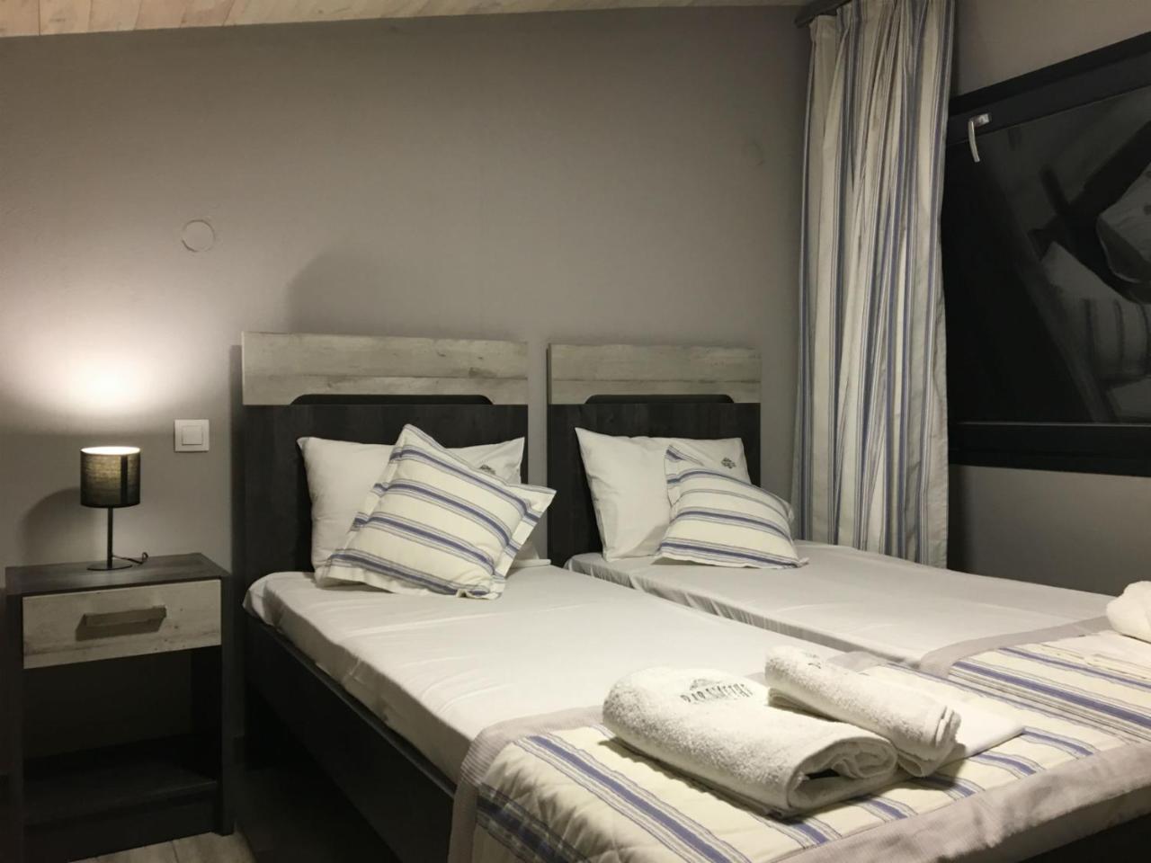 Paramithi Luxury Apartments Νικήτη Εξωτερικό φωτογραφία