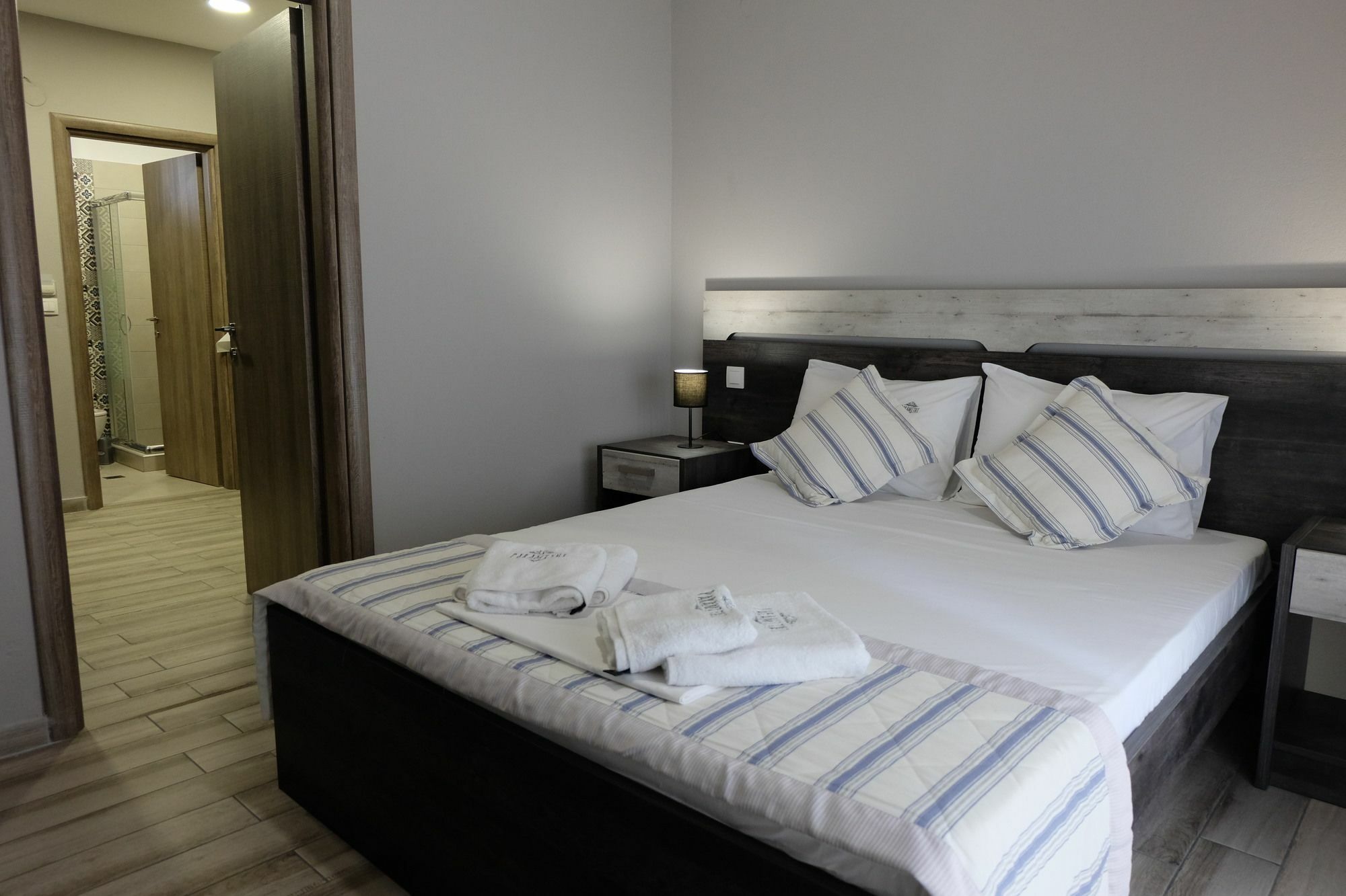 Paramithi Luxury Apartments Νικήτη Εξωτερικό φωτογραφία