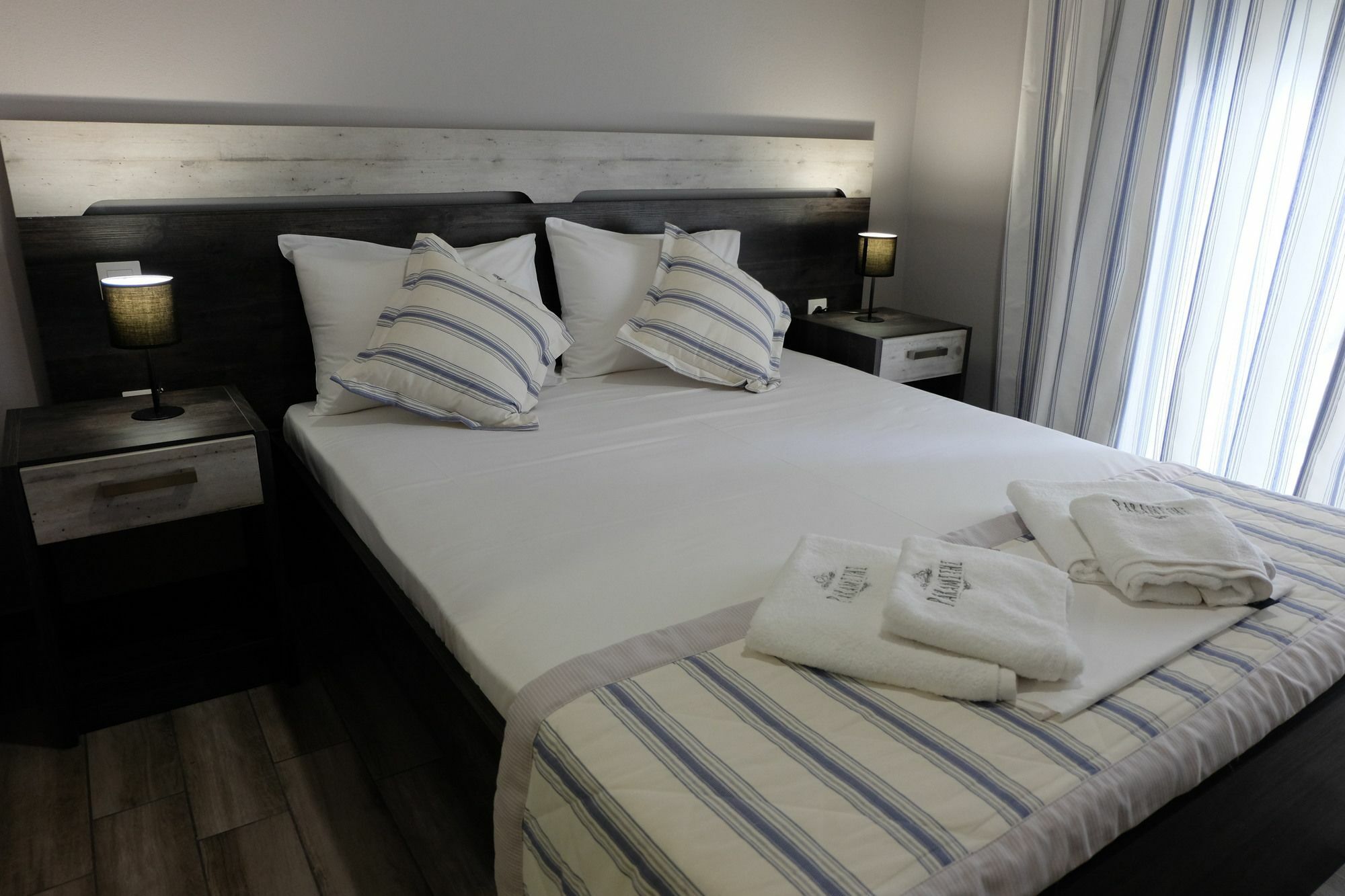 Paramithi Luxury Apartments Νικήτη Εξωτερικό φωτογραφία