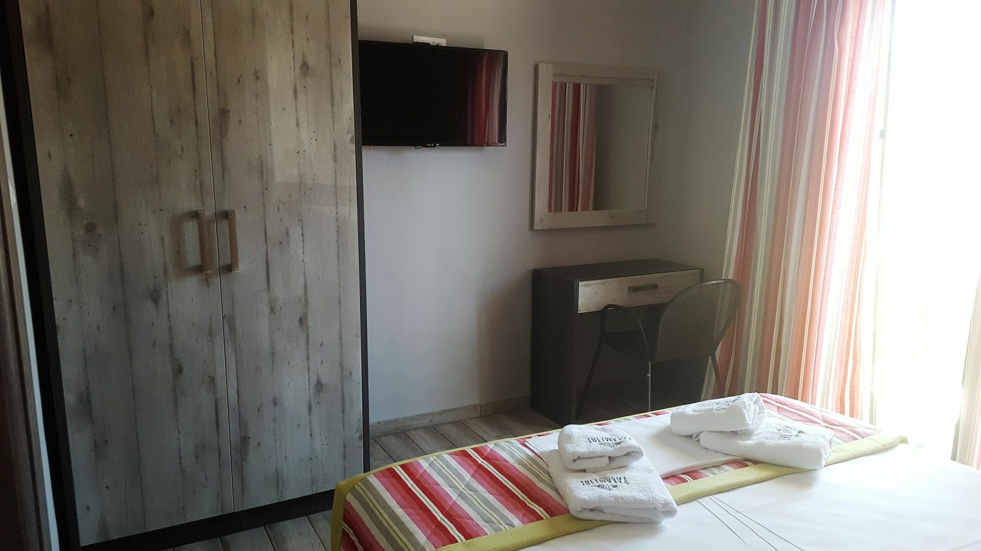 Paramithi Luxury Apartments Νικήτη Εξωτερικό φωτογραφία